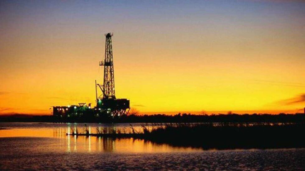 La OPEP elevará en unos 700.000 barriles al día la oferta de petróleo.