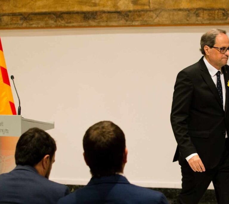 El Gobierno no actuará en defensa del Rey tras el desplante de Torra
