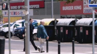 Rajoy, de paseo por Santa Pola con su sustituto en el Registro de la Propiedad