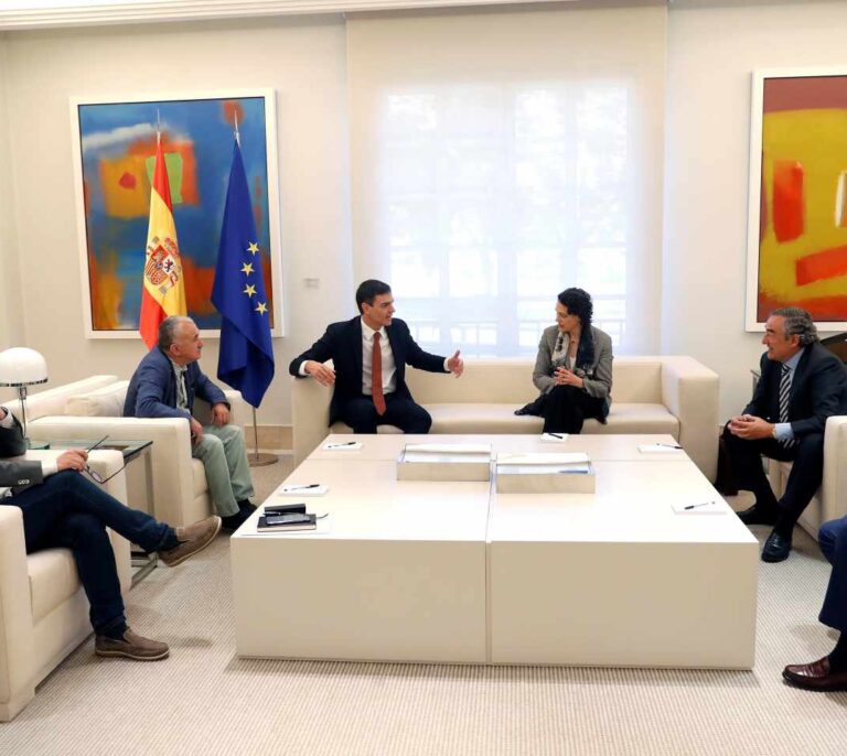 Patronal y sindicatos pactan una subida de los salarios del 3% hasta 2020
