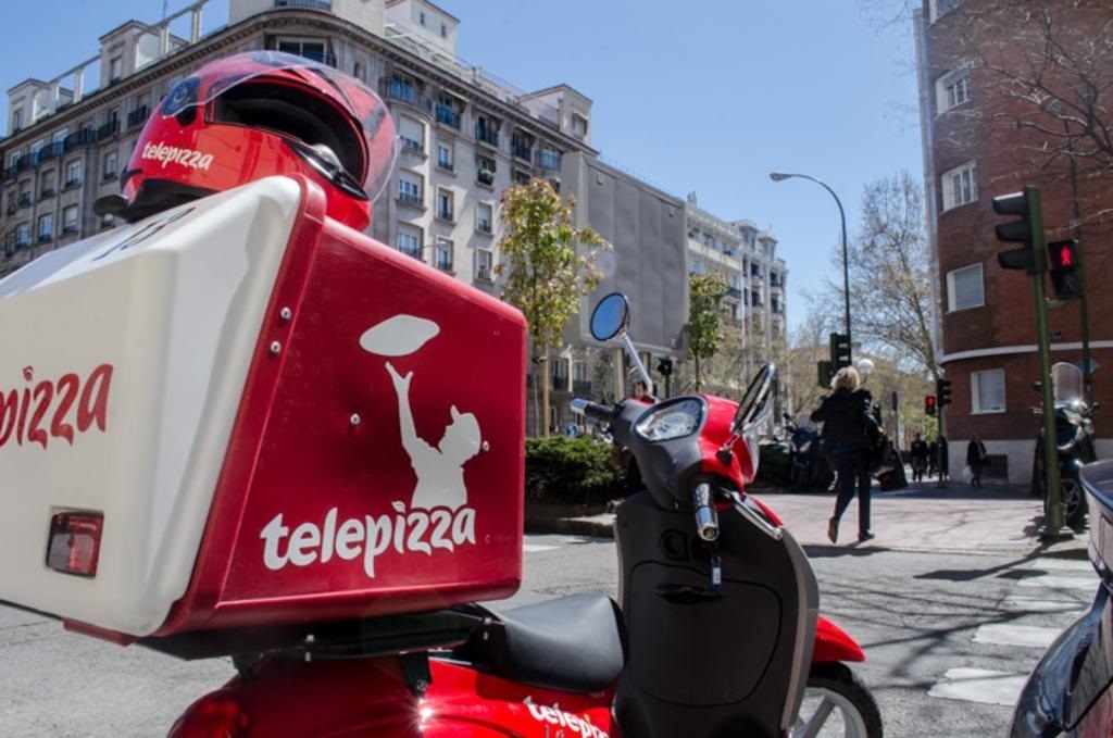 La alianza de Telepizza y Pizza Hut conquista al mercado pero desata una marejada interna.