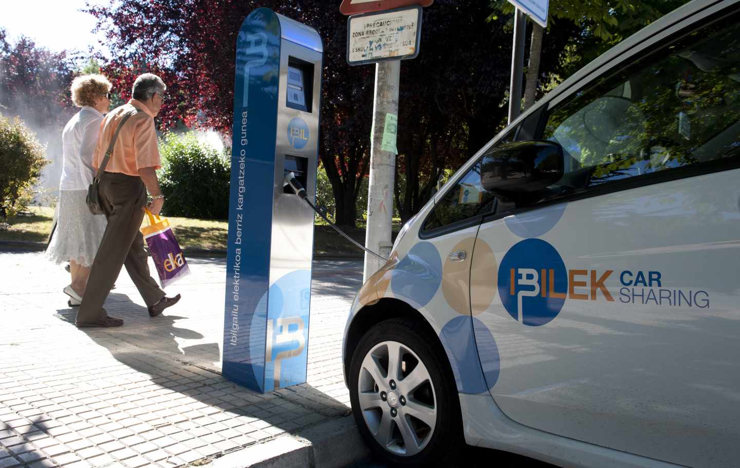 Punto de recarga para vehículos eléctricos en el País Vasco.