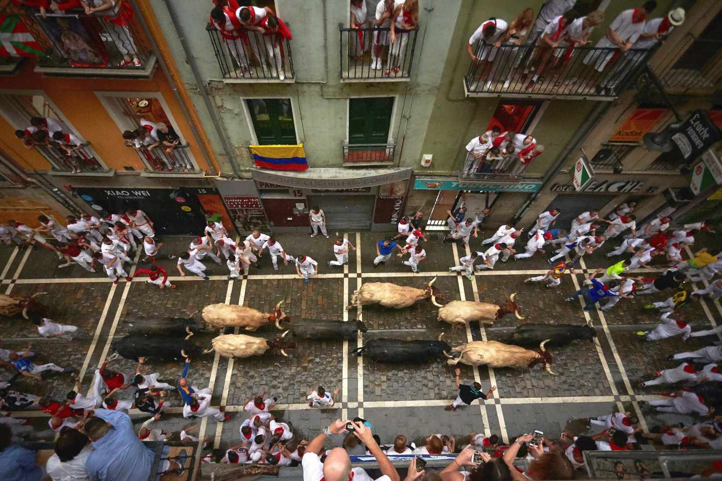 El diluvio marca el segundo encierro de San Fermín sin heridos