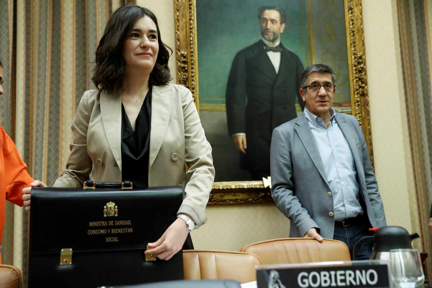 La ministra de Sanidad, Consumo y Bienestar Social, Carmen Montón, junto al presidente de la Comisión de Sanidad del Congreso, Patxi López, comparece para explicar las prioridades y líneas de actuación de su departamento.