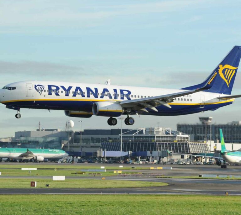 Ryanair entra por primera vez en el ‘top 10’ de los mayores emisores de CO2 de la UE