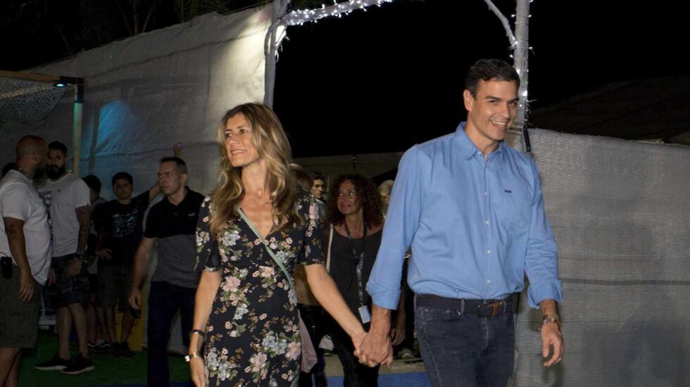 Pedro Sánchez y su mujer llegan al concierto de The Killers en Benicasim.