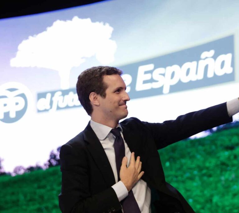 El equipo de Casado ve dificultades en la integración de Santamaría