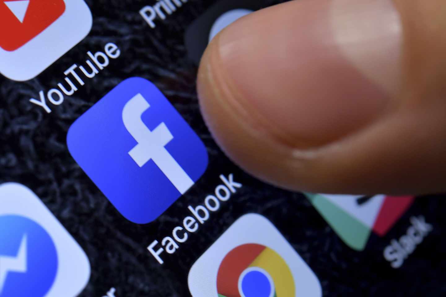 Facebook se hunde más de un 20% ante las señales de que su crecimiento se agota