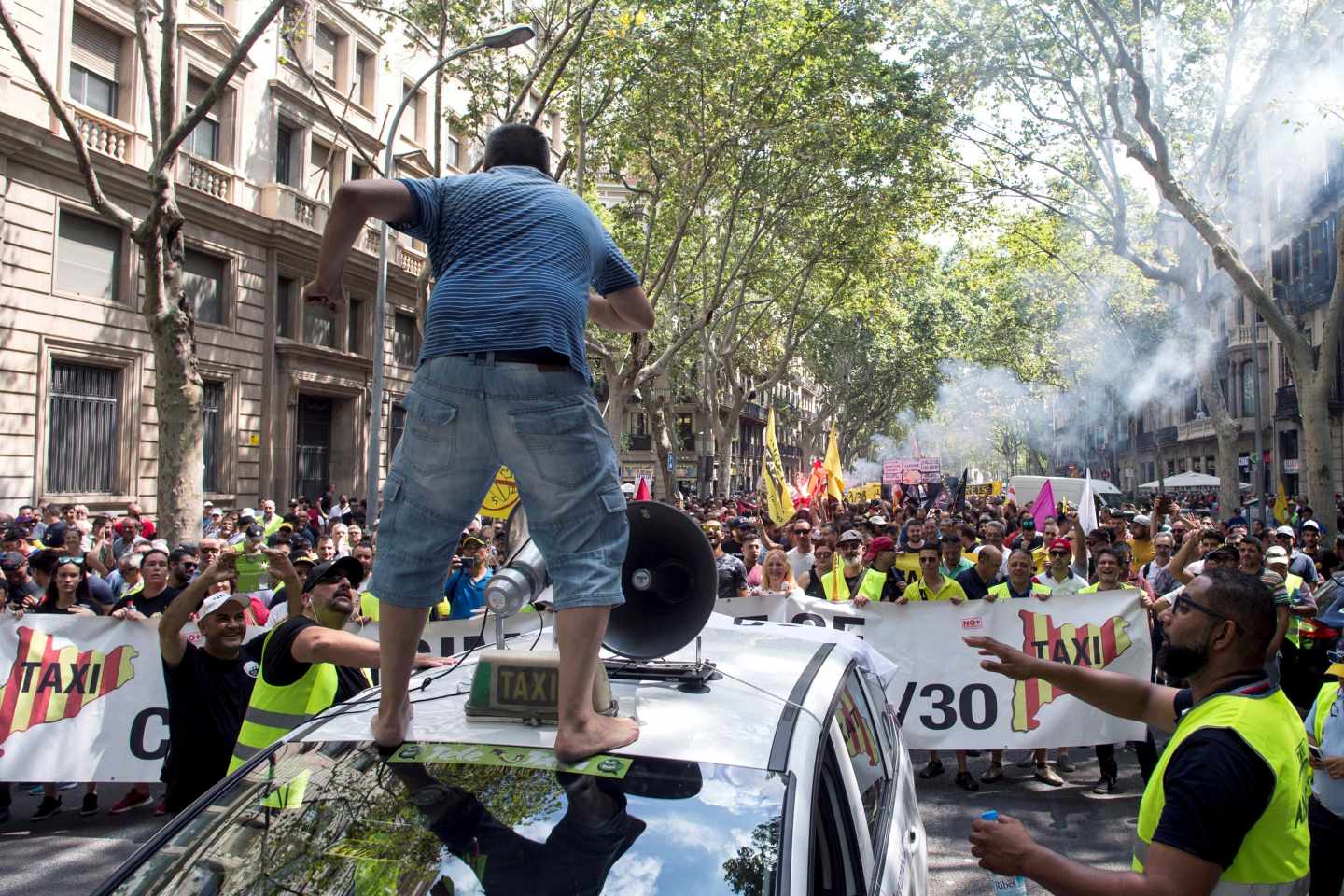 El saldo de cuatro días de huelga del taxi: 100 VTC destrozados y tres hospitalizados