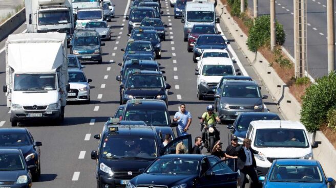 Uber y Cabify retoman la actividad en Barcelona tras los incidentes del miércoles