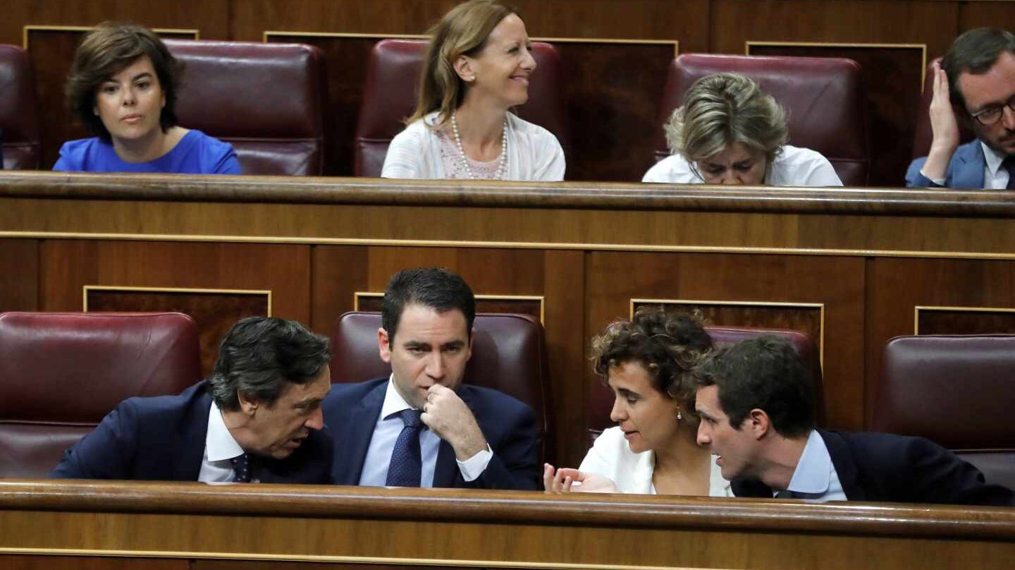 Pablo Casado y su nuevo equipo, en el Congreso.