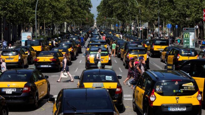 Los taxis colapsan el centro de Barcelona Los taxis colapsan el centro de Barcelona