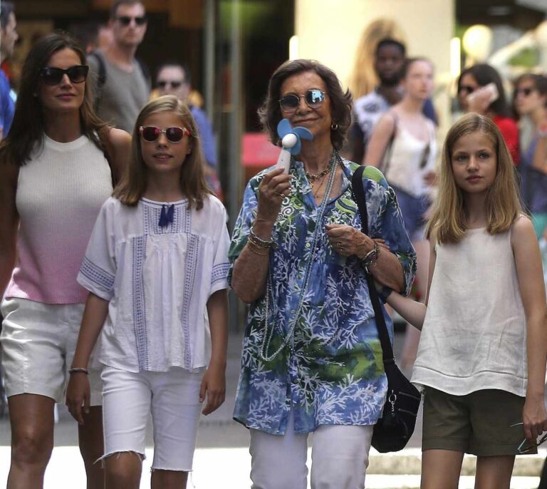 Las reinas sellan la paz en Mallorca