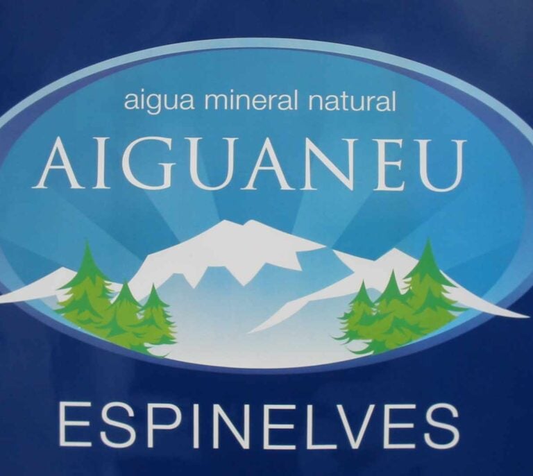 Aiguaneu, el agua retirada de Condis y Eroski, dice que sus análisis "son correctos"