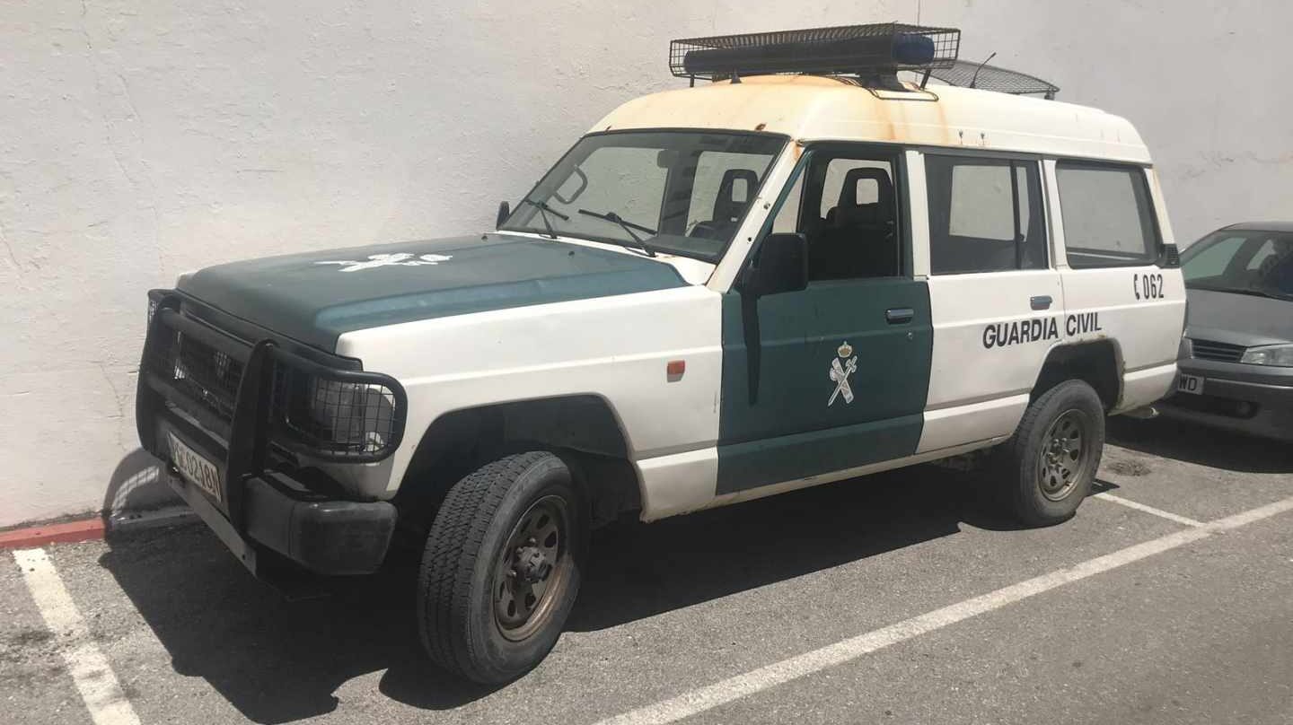 Un viejo patrullero de la Guardia Civil, en una casa cuartel del Campo de Gibraltar.