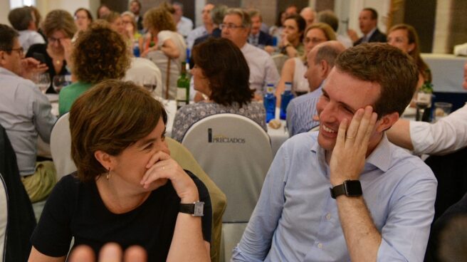 Santamaría y Casado, en la cena del PP en Madrid.