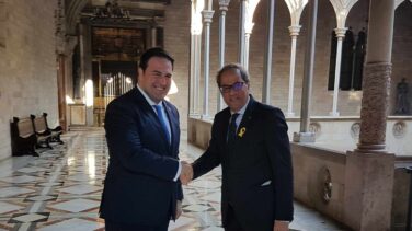 Torra recibe a Bildu en la Generalitat para "ir de la mano" hacia la autodeterminación