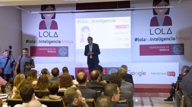 Lola, el chatbot que te ayuda a elegir carrera universitaria