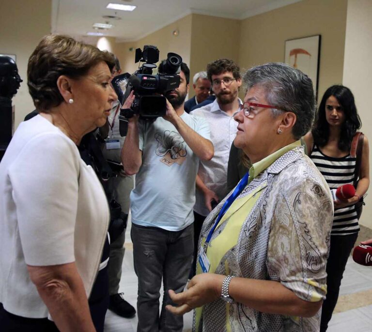 Las víctimas de Spanair a Magdalena Álvarez: "Nunca tendría que haber sido ministra"