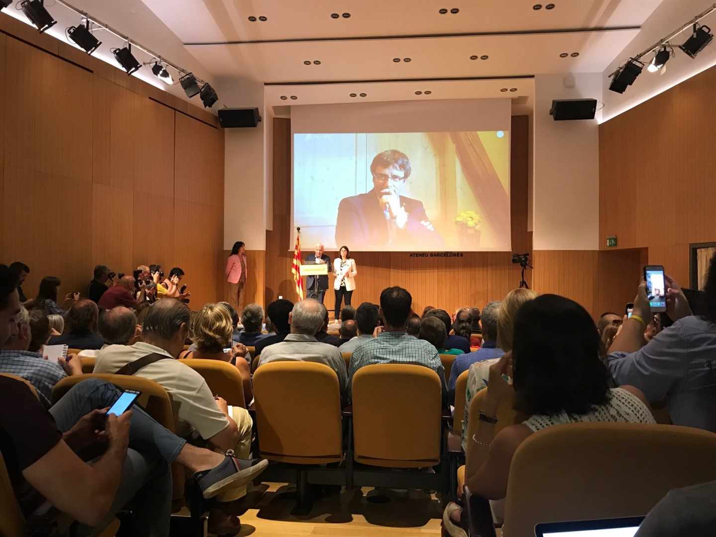 Torra fía "el futuro de la república" a la nueva Crida de Puigdemont