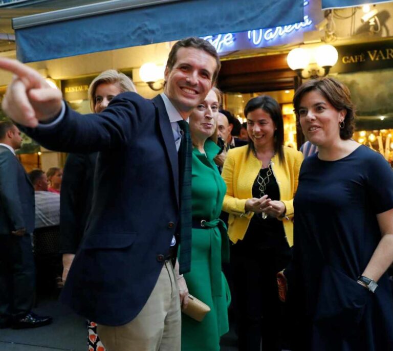 Santamaría y Casado se reúnen discretamente a dos días del congreso