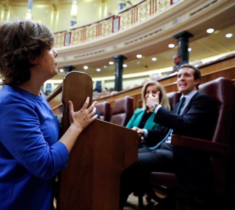 Sáenz de Santamaría deja abierto su futuro: "Primero voy a hablar con Pablo"