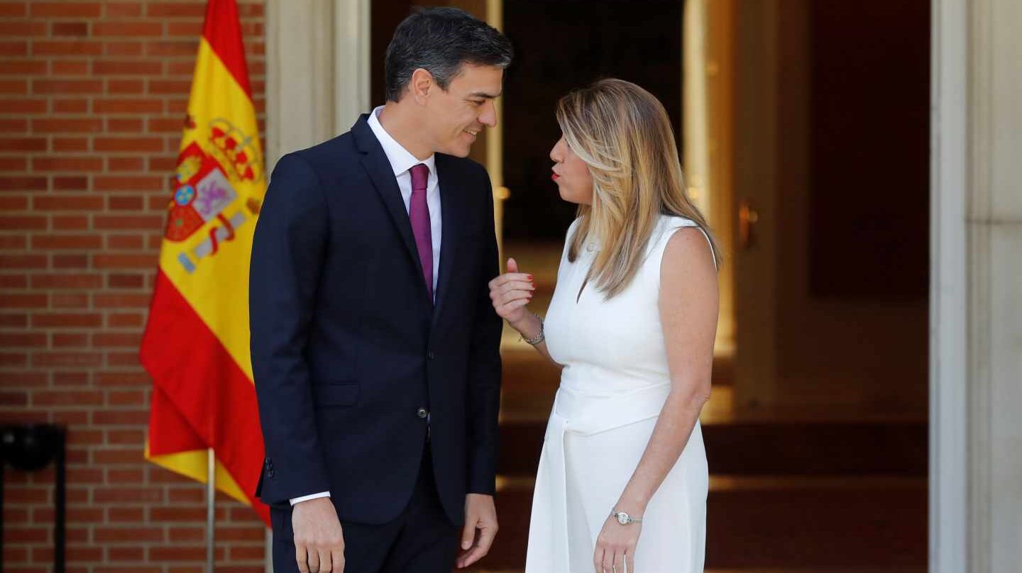 Pedro Sánchez recibe en la Moncloa a Susana Díaz.