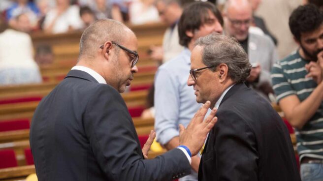 Torra El presidente de la Generalitat, Quim Torra y el conseller de Interior Miquel Buch (i), tras la suspensión este mediodía del pleno a celebrar, en donde se esperaba resolver la situación de los diputados suspendidos por el Tribunal Supremo.