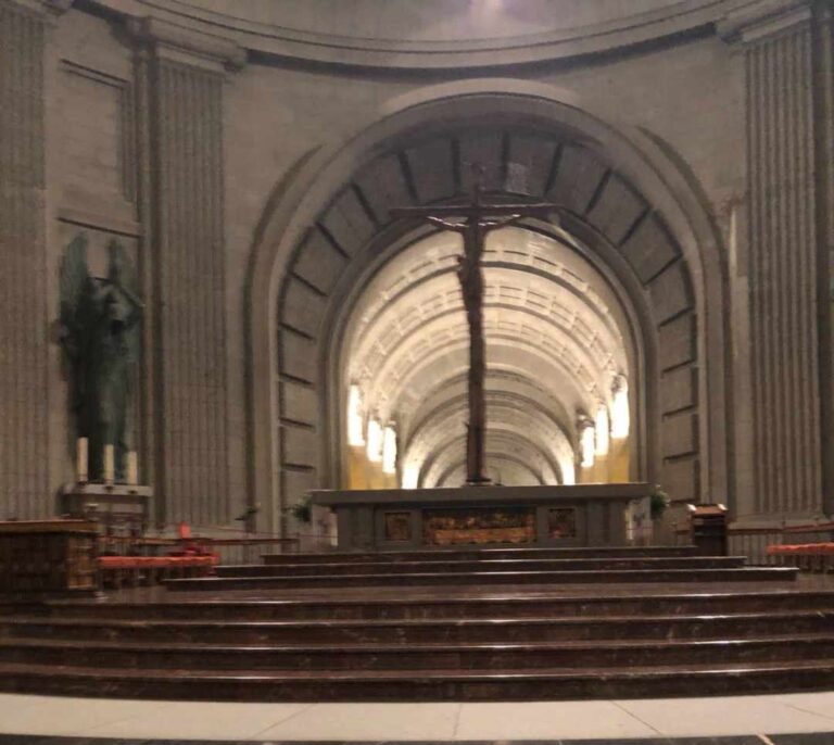 El Gobierno reactivará la semana que viene la exhumación de Franco