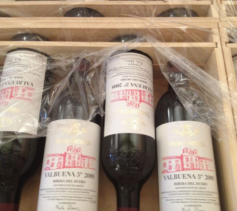 Golpe al fraude del vino exclusivo: botellas de 19 euros vendidas por 1.900