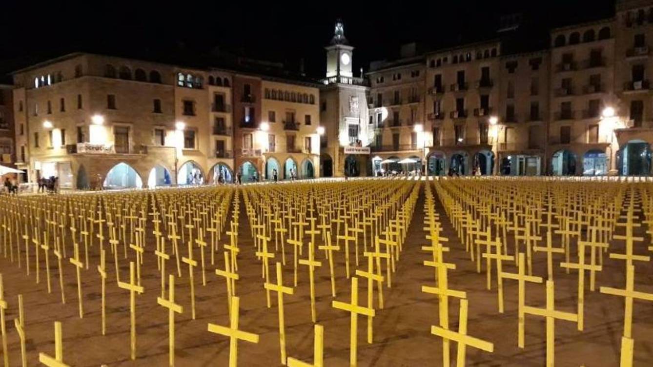 Citan a declarar al conductor que embistió en Vic (Barcelona) las cruces amarillas