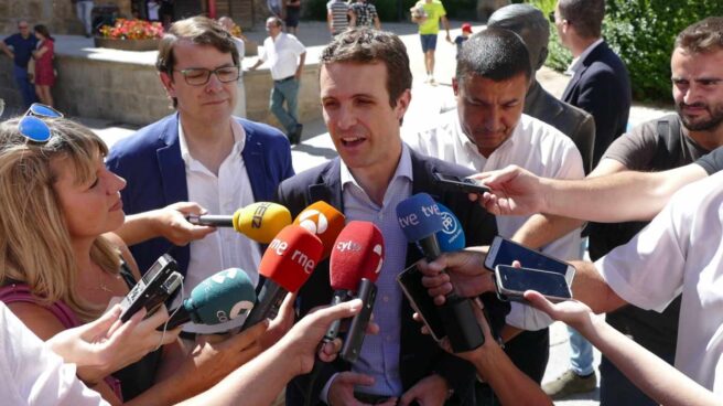 Pablo Casado: "España no puede absorber a los millones de africanos que quieren venir"