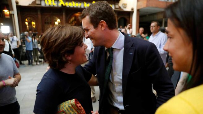 Soraya Sáenz de Santamaría y Pablo Casado.