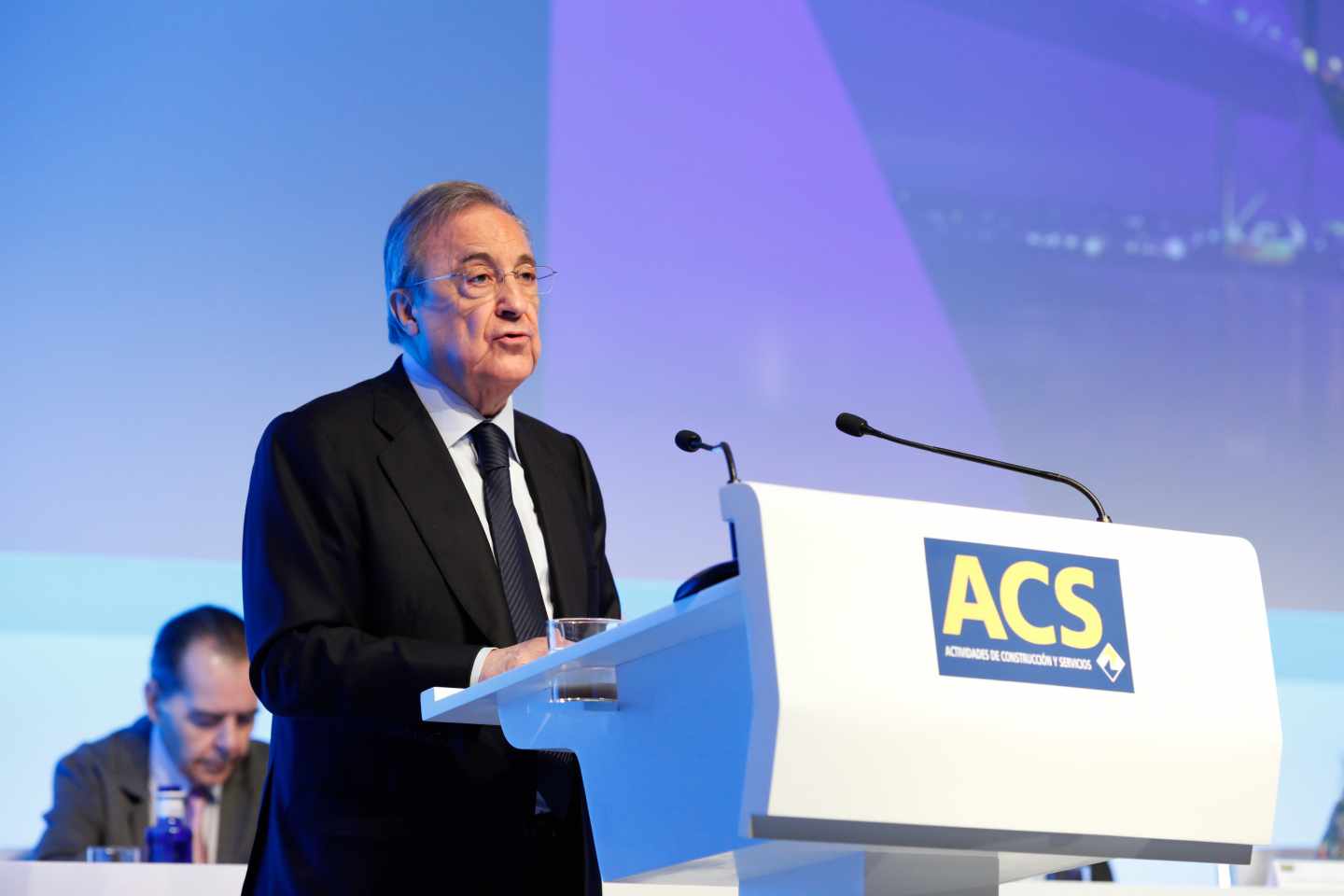 La escalada de ACS eleva el valor de las acciones de Florentino Pérez hasta los 1.500 millones de euros.