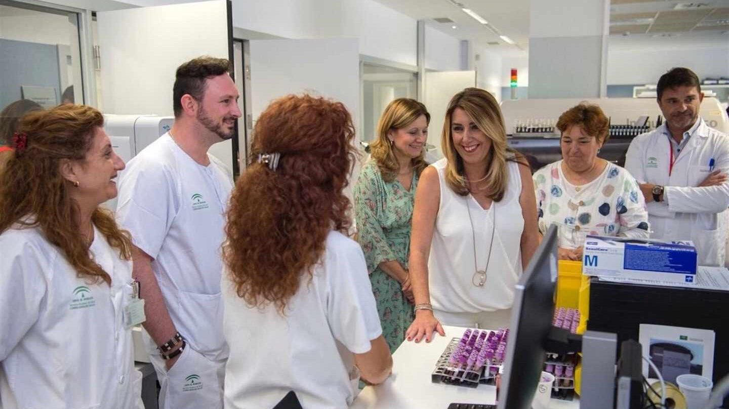 Díaz anuncia que la televisión en las habitaciones de los hospitales públicos andaluces será gratis