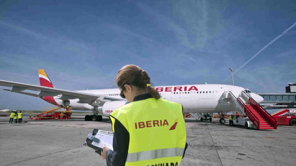 La plantilla de Iberia en Barcelona convoca cuatro días de huelga este verano.