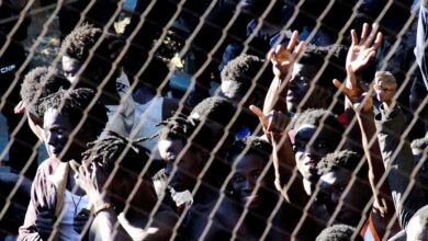 Los empresarios vascos apuestan por formar inmigrantes en sus países de origen  para cubrir 240.000 vacantes