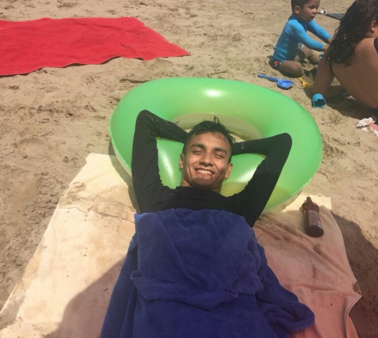 El joven "partido en dos" al que Cavadas ha unido ya se sienta "sin dolor"