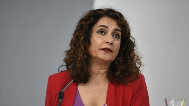 La ministra de Hacienda, María Jesús Montero, en rueda de prensa tras el Consejo de Ministros.