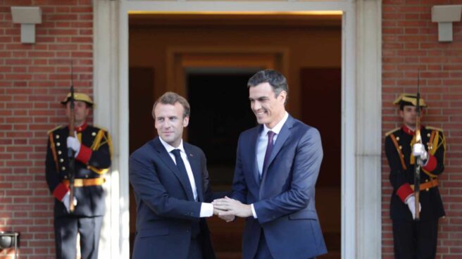 Sánchez anuncia un acto solemne en octubre donde Francia entregará armas de ETA