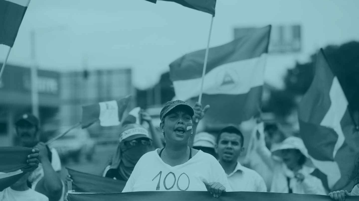 Manifestantes participan en un plantón para conmemorar los 100 días desde el inicio de la crisis sociopolítica que atraviesa Nicaragua.
