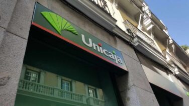 Economía da luz verde a la fusión entre Unicaja y LiberBank