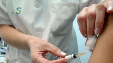 Un 14% de los voluntarios que han probado la vacuna rusa han sufrido efectos secundarios