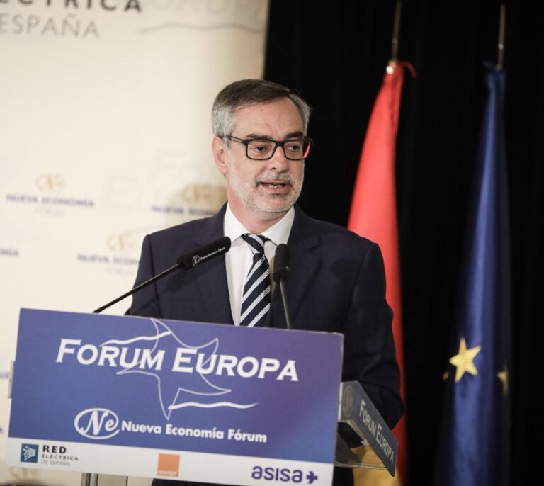 Cs suspende de militancia a un asesor y un edil detenidos por amaño de contratos