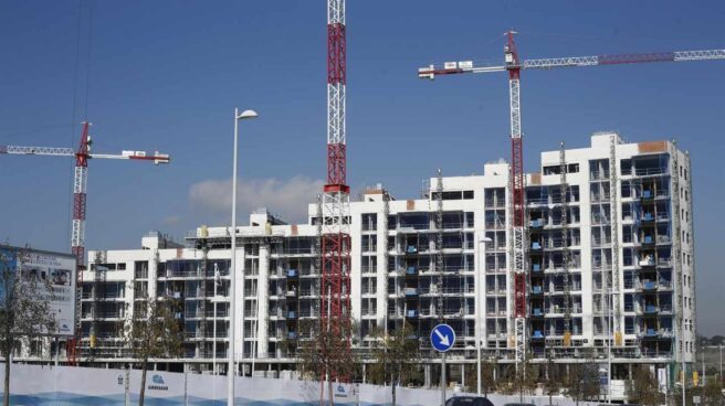 viviendas_construcción El precio de la vivienda se encarece un 6% en el primer semestre.