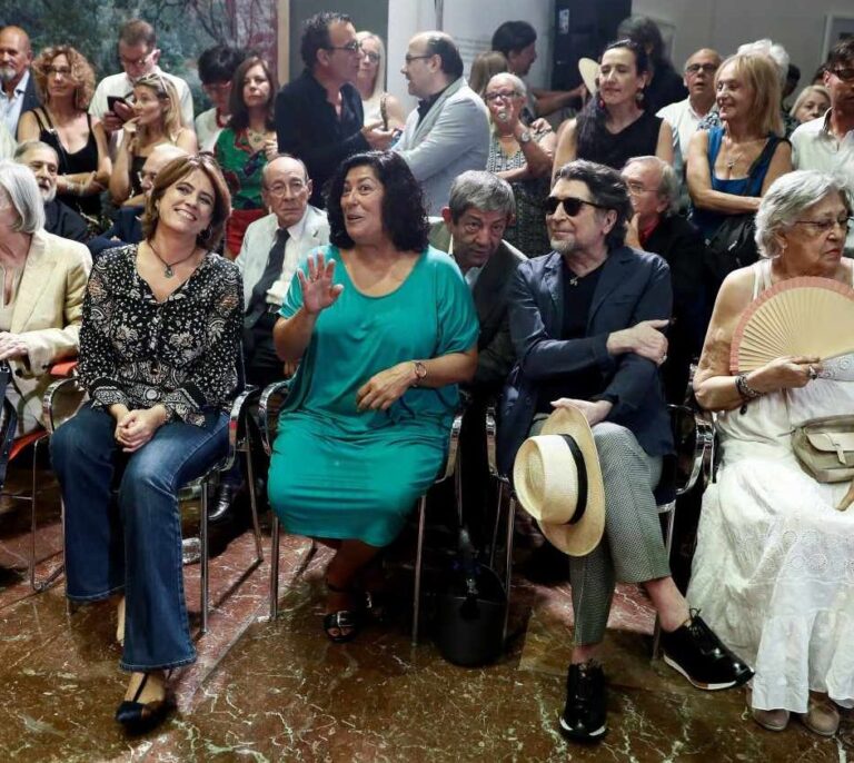 Calvo presume de amistad con García Montero tras nombrarle director del Cervantes