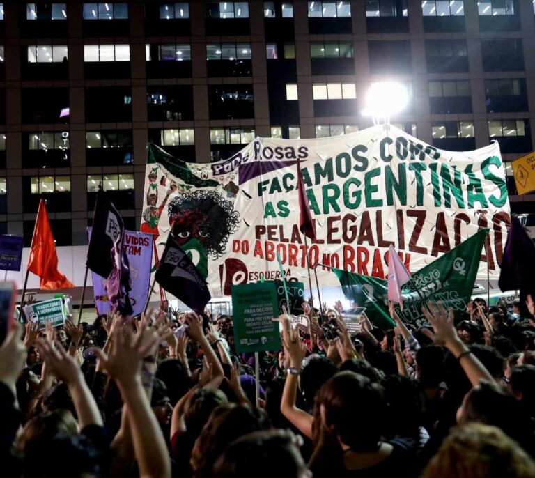 El Senado argentino rechaza el proyecto de ley para legalizar el aborto
