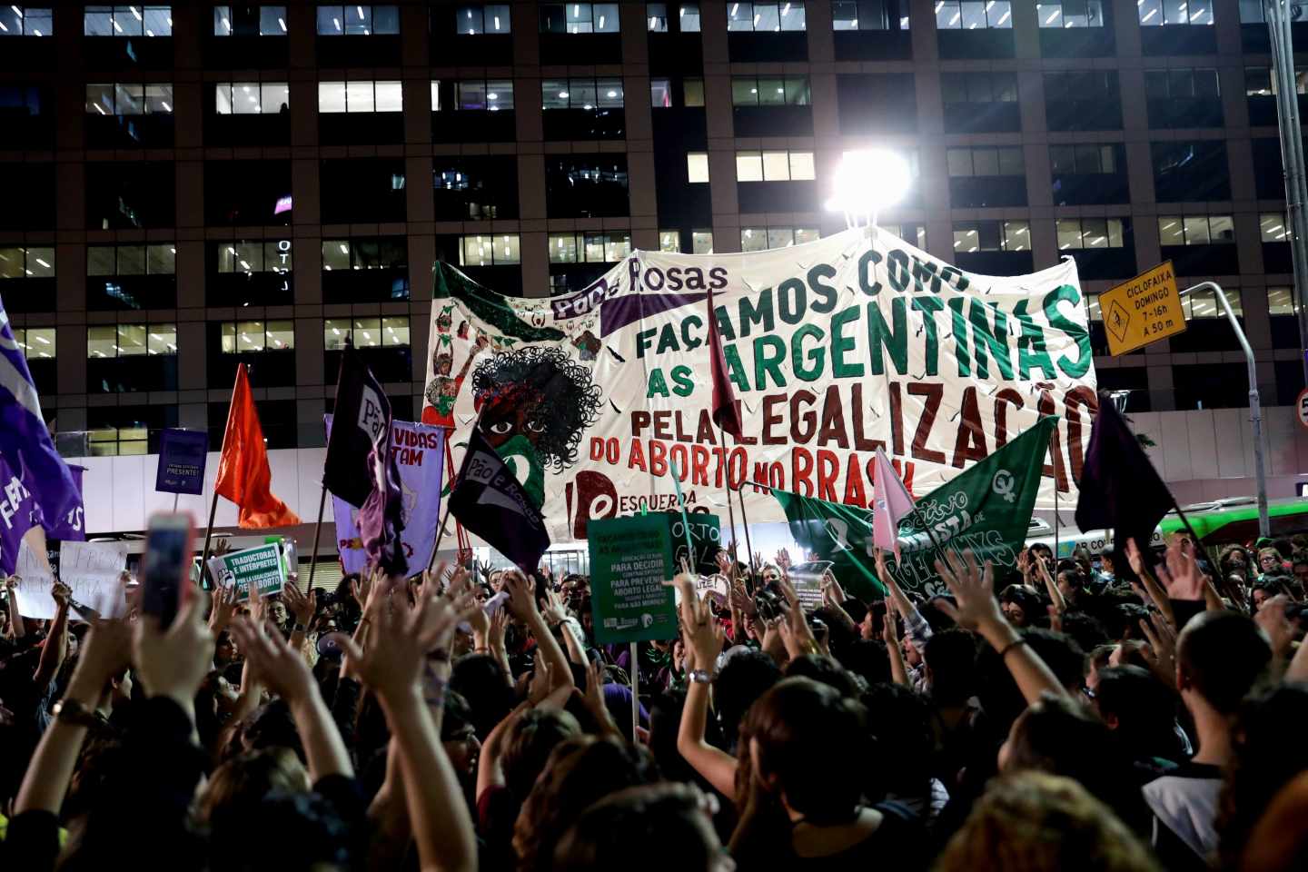 El Senado argentino rechaza el proyecto de ley para legalizar el aborto