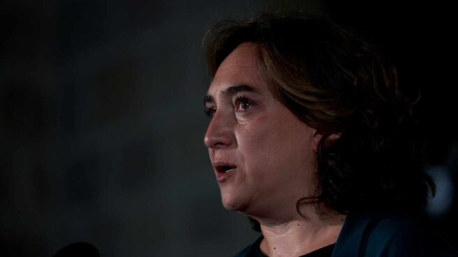 La alcaldesa de Barcelona, Ada Colau, en la víspera del primer aniversario de los atentados.