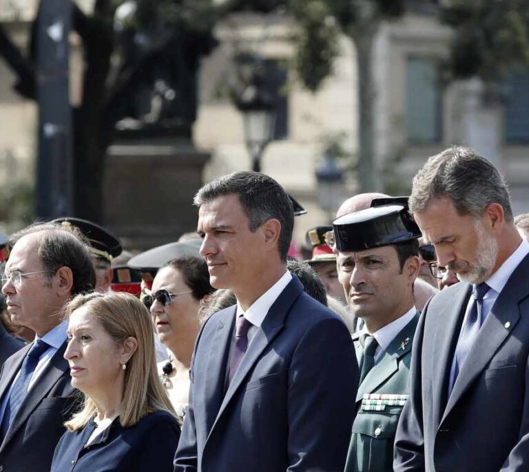 Las polémicas del 17-A: marchas enfrentadas, pancartas y el apoyo de Torra a los presos
